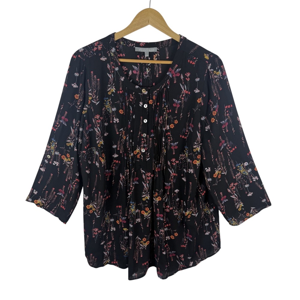 Daniel Rainn Black Floral Pintuck Roll Tab Sleeve Blouse Size 1X Lightweight